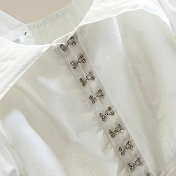 TWOTWINSTYLE Vintage White Kratinys Metalo Mygtuką Marškinėliai Moterims Aikštėje Apykaklę, Trumpas Sluoksniuotos Rankovėmis Trumpą Slim Palaidinės Moterų Nauja