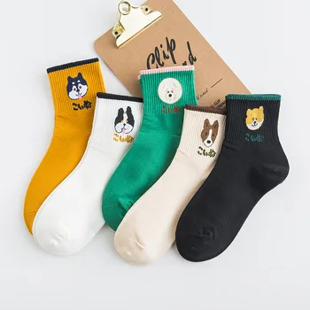 Karšto pardavimo moterų mielas animacinių filmų kojinės vyrams ir moterims, pavasarį ir rudenį spalvinga gyvūnų šunų spausdinti kojinės mados įdomus medvilnės kojinės